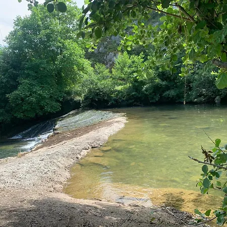 Biendella La Bella La Casa Entera