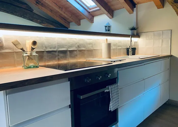 Biendella La Bella La Casa Entera *